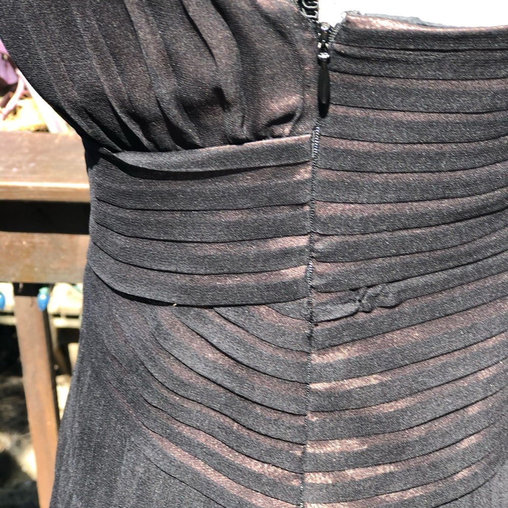 Dress - Picture 6 of 8